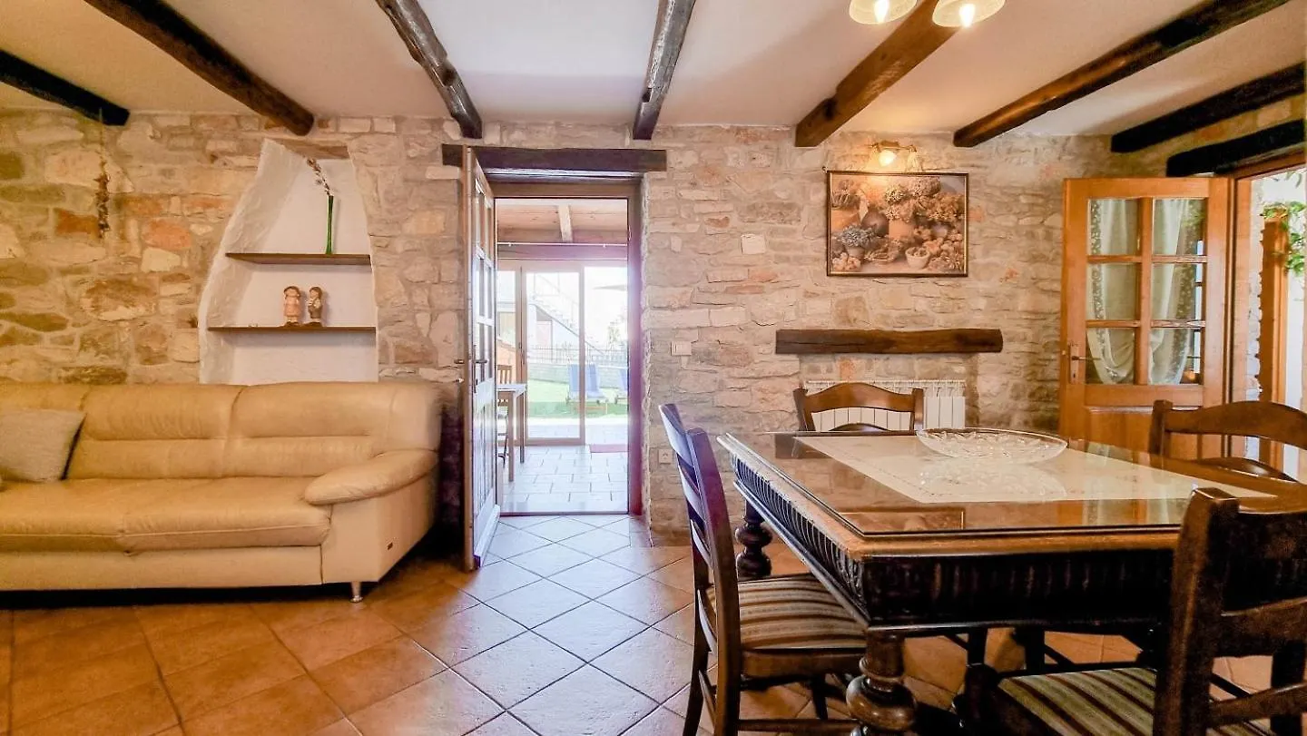 בית נופש הוילה Novigrad Istria Ariana קרואטיה