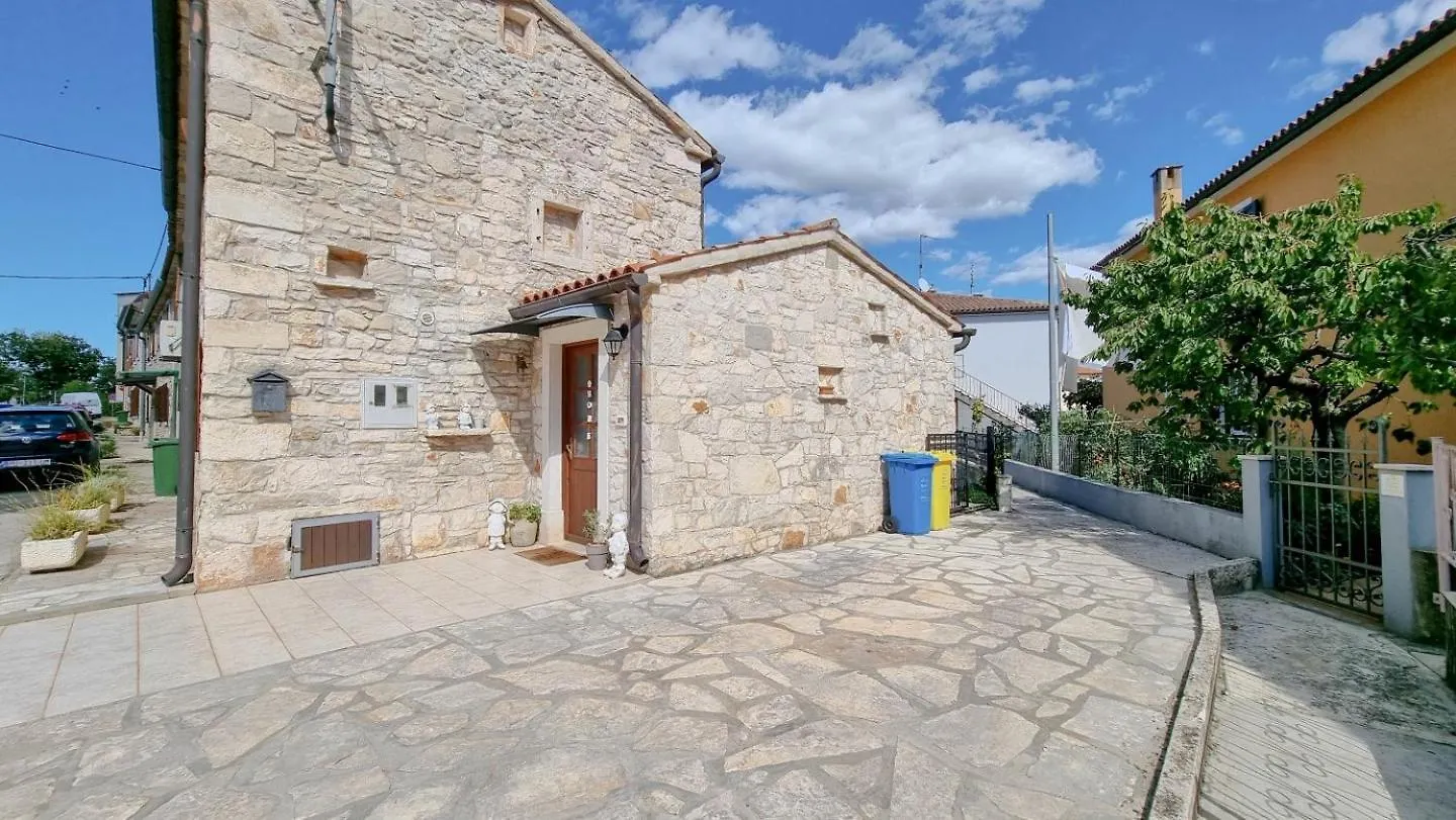 Villa Ariana Novigrad Istria 0*,
